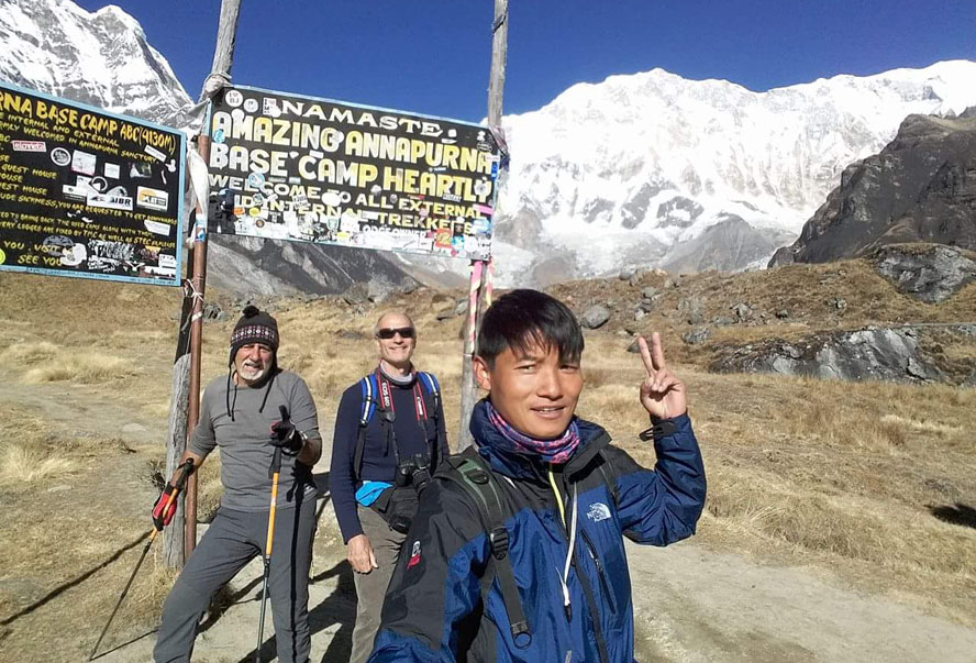 Annapurna Base Camp Trek Guide-Tes Kumar Rai