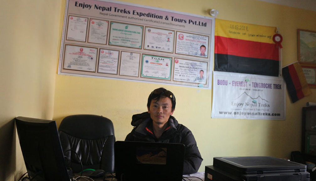 Como reservar Manaslu Circuit Trek com Enjoy Nepal Treks