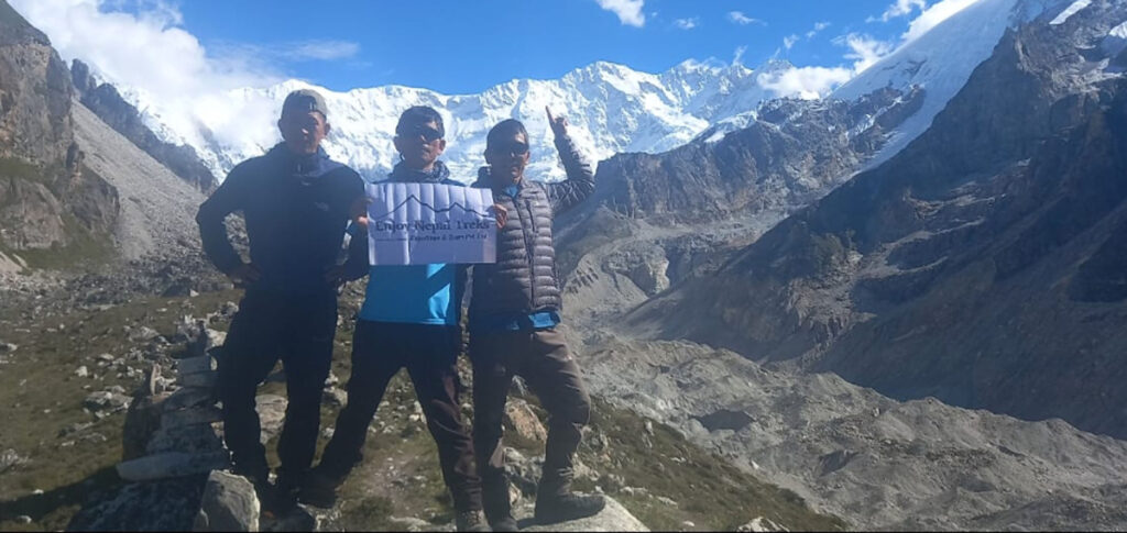 Guide for Kanchenjunga Trek